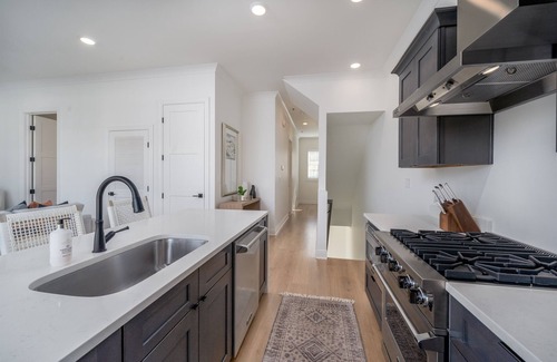 Tuscaloosa House | Luxury Downtown Home with View of the Stadium