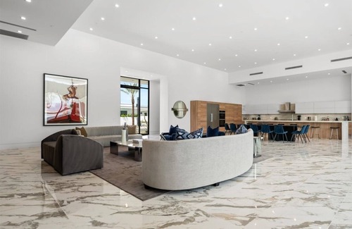 Madison Estates House | Luxury Dream Pool Villa 11