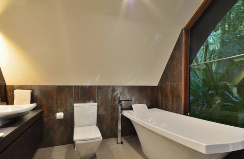 Barrengarry House | Luxury Eco Resort with a Stunning Escarpment Outlook
