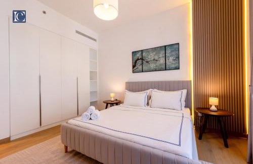 Dubai Apartment | Luxury Escapes - Breathtaking 1BR with Sea View Port Lamer