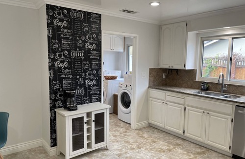 Rogers House | Luxury Executive home in Bay Area close to Apple/Shopping
