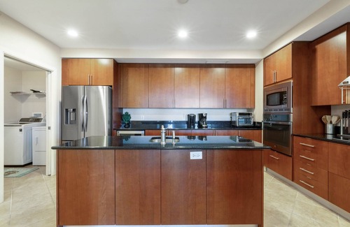 Daytona Beach Condo | LUXURY FAMILY CONDO ON THE BEACH
