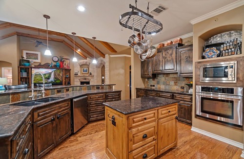 Stone Oak House | Luxury Family Getaway, Pools, Hot Tub, Playground & Sleeps upto 18