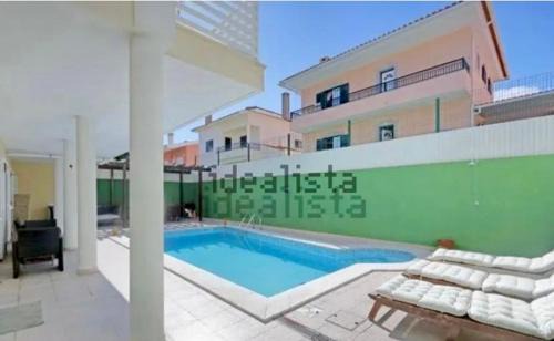 Oeiras House | Luxury Family suite for 5