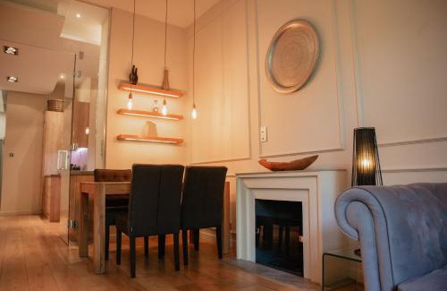Budavar Apartment | Luxury Flat Near Castle Hill