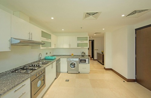 Trade Center Apartment | Luxury Four-Bedroom Apartment Near DIFC