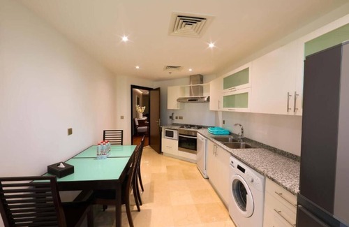 Trade Center Apartment | Luxury Four-Bedroom Apartment Near DIFC