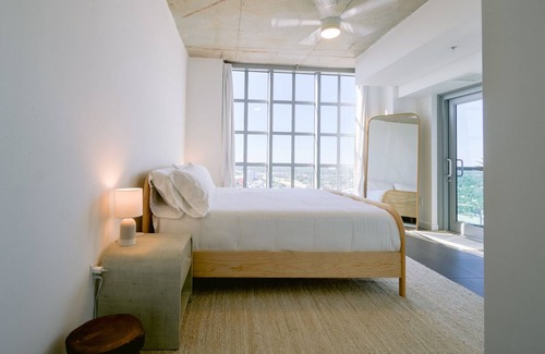Midtown Condo | Luxury Furnished 2-Bedroom Condo; Rooftop Pool Deck, Wynwood + Design District