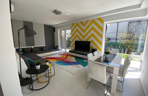 Balatonfured House | Luxury Garden House II In The Center