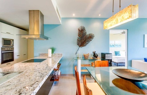 Villa Juarez Condo | Luxury Golf Condo, Pool & Terrace Corasol
