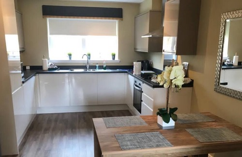 Aviemore Apartment | Luxury ground floor apartment close to all amenities