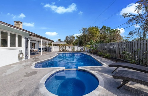 Whitney Beach House | Luxury ~ Heated Pool ~ Games ~ near AMI, IMG, SRQ