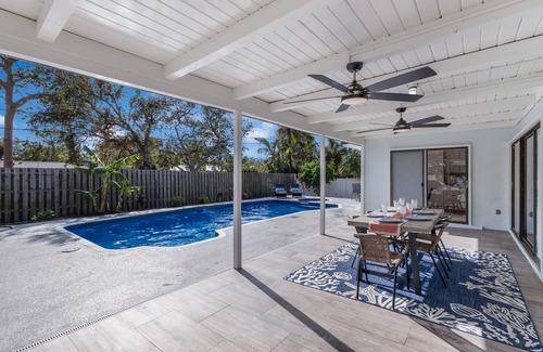 Whitney Beach House | Luxury ~ Heated Pool ~ Games ~ near AMI, IMG, SRQ