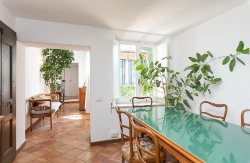 Rione V Ponte Apartment | Luxury Heritage Penthouse - Navona