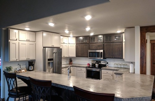 Dillon House | Luxury Hideaway on Beaverhead River - RiverHouse