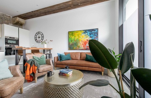 Plymouth House | Luxury Historic House with Dedicated Parking Space