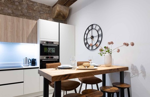 Plymouth House | Luxury Historic House with Dedicated Parking Space