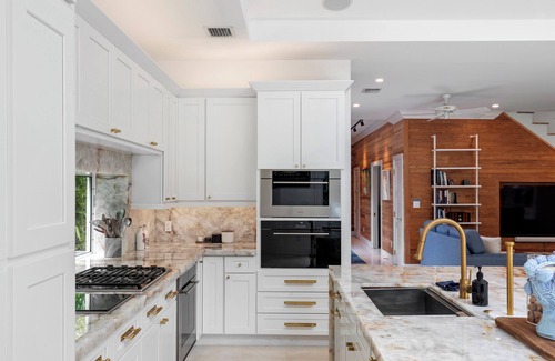 Key West Historic District House | Luxury home downtown with off street parking & private pool backyard oasis