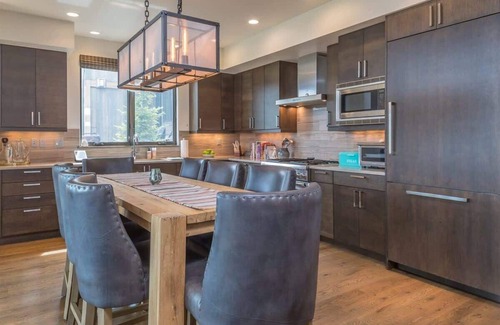 Big Sky Cabin | Luxury Home Moonlight Basin, Excellent Ski Access