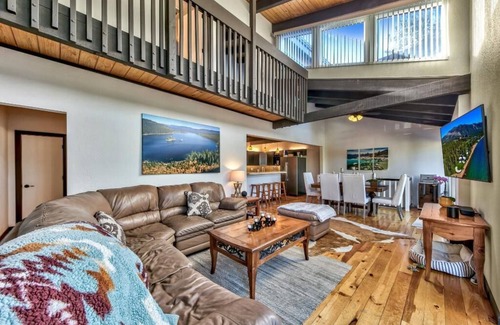 Lower Kingsbury House | Luxury home near S. Lake Tahoe, skiing, hiking, casinos, shopping & facilities.