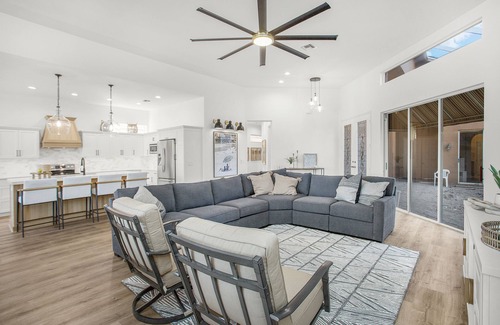 Naples House | Luxury home, new saltwater pool, completely remodeled with private casita.