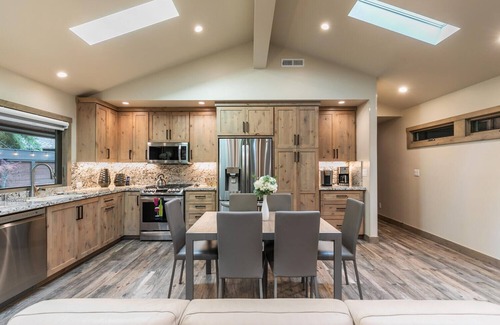 Tahoe Sierra Estates House | Luxury Home w/Forest View on Lake Front Property-Pier/Pool/Tennis-Walk to Townn
