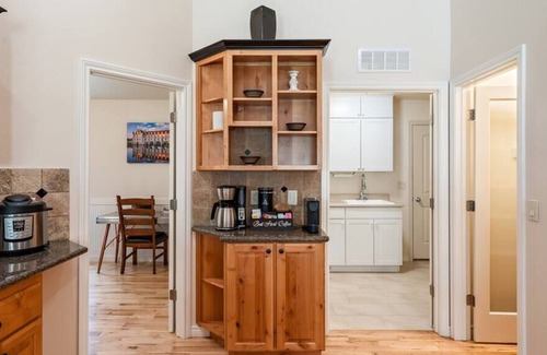 Meridian House | Luxury Home with 3 Car Garage in Middle of Meridian