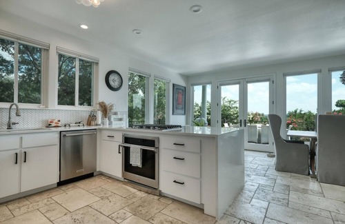 Lower Basin Lake Travis House | Luxury home with amazing views of Lake Travis