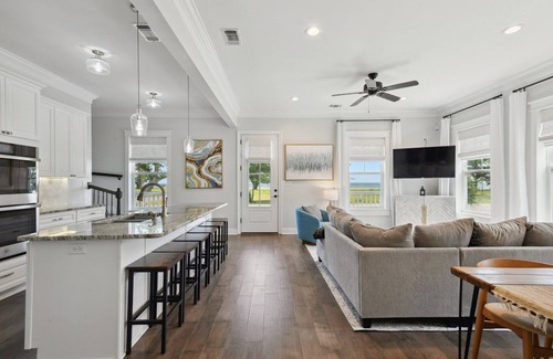 Gulfport House | Luxury Home with Beach Views with Pool/Spa
