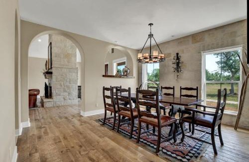 Fredericksburg House | Luxury Homes! With a Pool-Jacuzzi-Outdoor Kitchen!