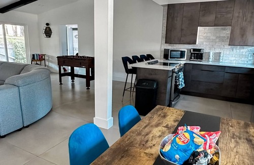Oak Creek House | luxury house 1 min away from seaWorldn10 min from Lockland base!