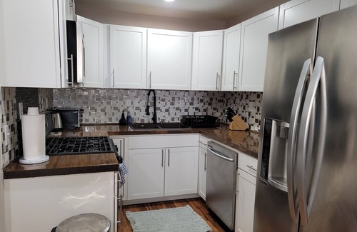 Southeast Pensacola House | luxury house ,8min from downtown ,6 min from airport.