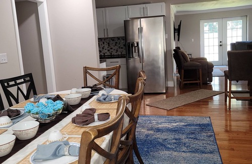 Southeast Pensacola House | luxury house ,8min from downtown ,6 min from airport.