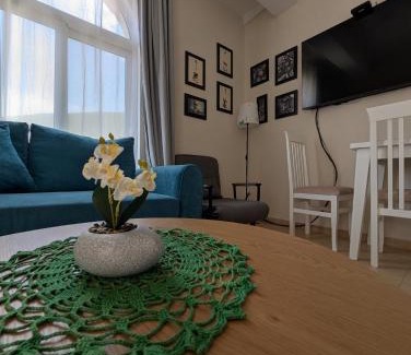 Himare Apartment | Luxury House California 2