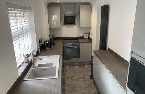Stamford House | Luxury House, central Stamford with parking