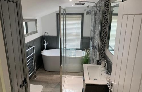 Stamford House | Luxury House, central Stamford with parking