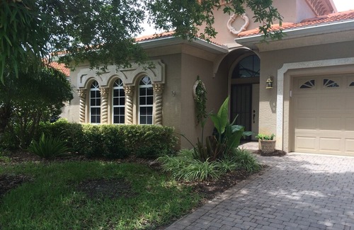 Bellagio House | Luxury House, Private Pool In Venice Florida, the Bellagio gated community