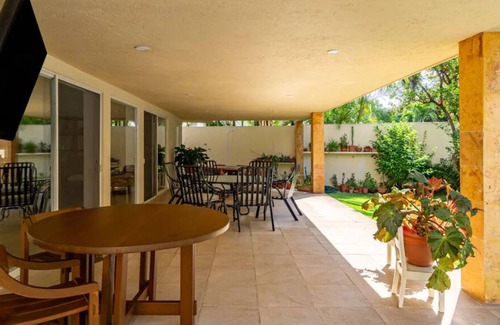 Cuernavaca Other | Luxury house with a pool and a hot tub in Tabachines
