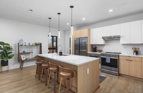Downtown Nashville Apartment | Luxury in The Gulch with Patio & Pool- Walk to Broadway
