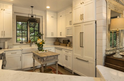 Cullowhee House | Luxury Lakefront six bedroom home on pristine Lake Glenville. Dock kayak canoe