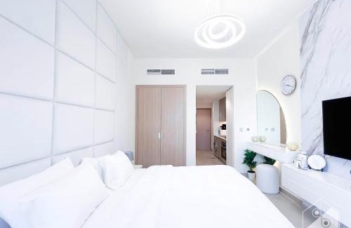 Nad Al Sheba Apartment | Luxury Living in Azizi Riviera l Cozy Balcony