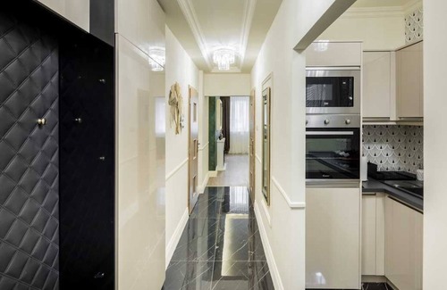 Inner City Budapest Apartment | Luxury Living in the heart of Budapest in a 2-bedroom apartment