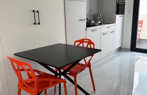 Martigues Apartment | Luxury Living Martigues - Suite Gris Perlé