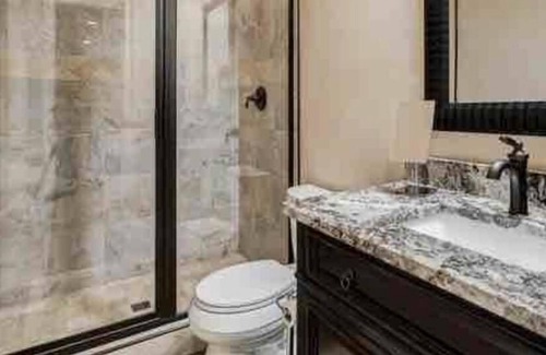 Roswell House | Luxury Living on Chattahoochee River!