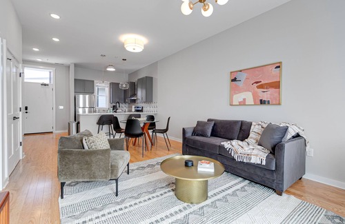 Church Hill Apartment | Luxury, Location &Convenience w/Urban Charm Twist