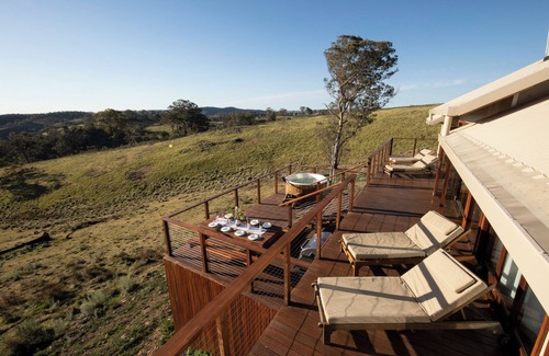 Capertee House | Luxury Lodge near Blue Mountains, Stunning, Spacious, mountain and river access