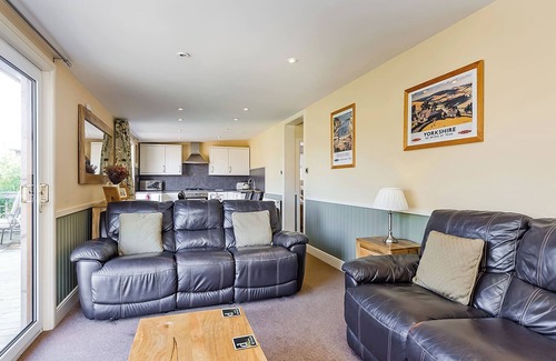 Pickering Ski Chalet | Luxury lodge with one double and one twin.
