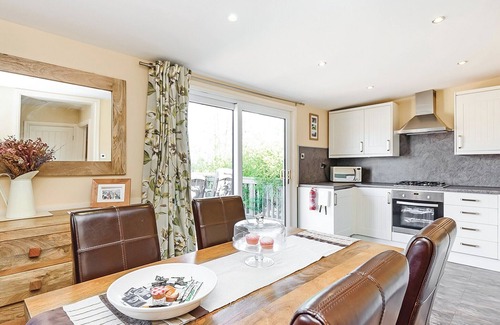 Pickering Ski Chalet | Luxury lodge with one double and one twin.