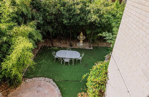 Neuilly-sur-Seine Apartment | Luxury Mansion with Garden in Heart of Neuilly