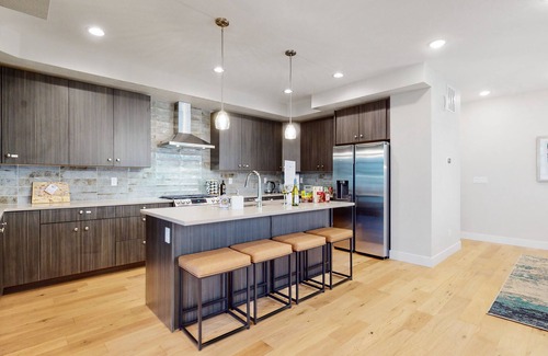 Fort Collins House | Luxury Mid-Century Modern Home w/Rooftop, Gym, Tubes, Snorkeling gear